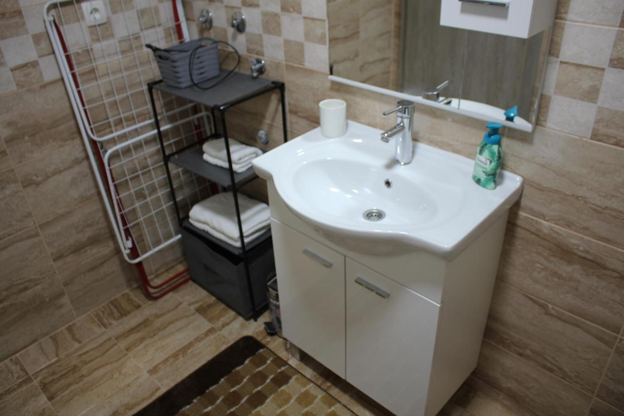 Studio Apartments Adian Korenica Habitación foto